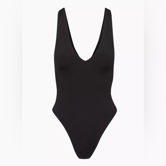 Babaton Contour V-Neck Bodysuit - Picture 2 of 5